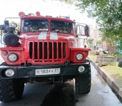 Троих мужчин вынесли из горящего дома на Котлозаводской в Белгороде