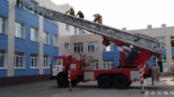 На базе школы № 28 Белгорода экстренные службы ликвидировали условный пожар.